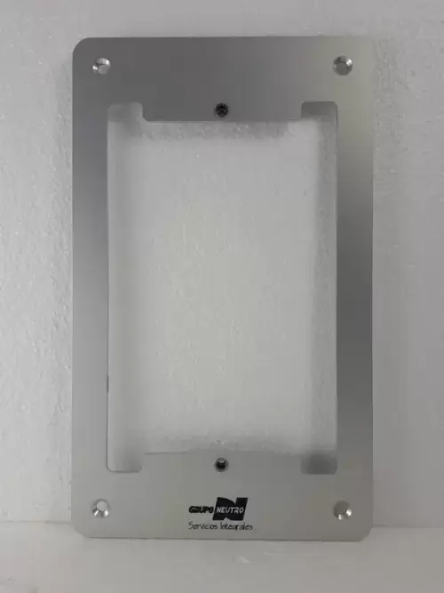 Marco-aluminio-adaptador-placa-fermax